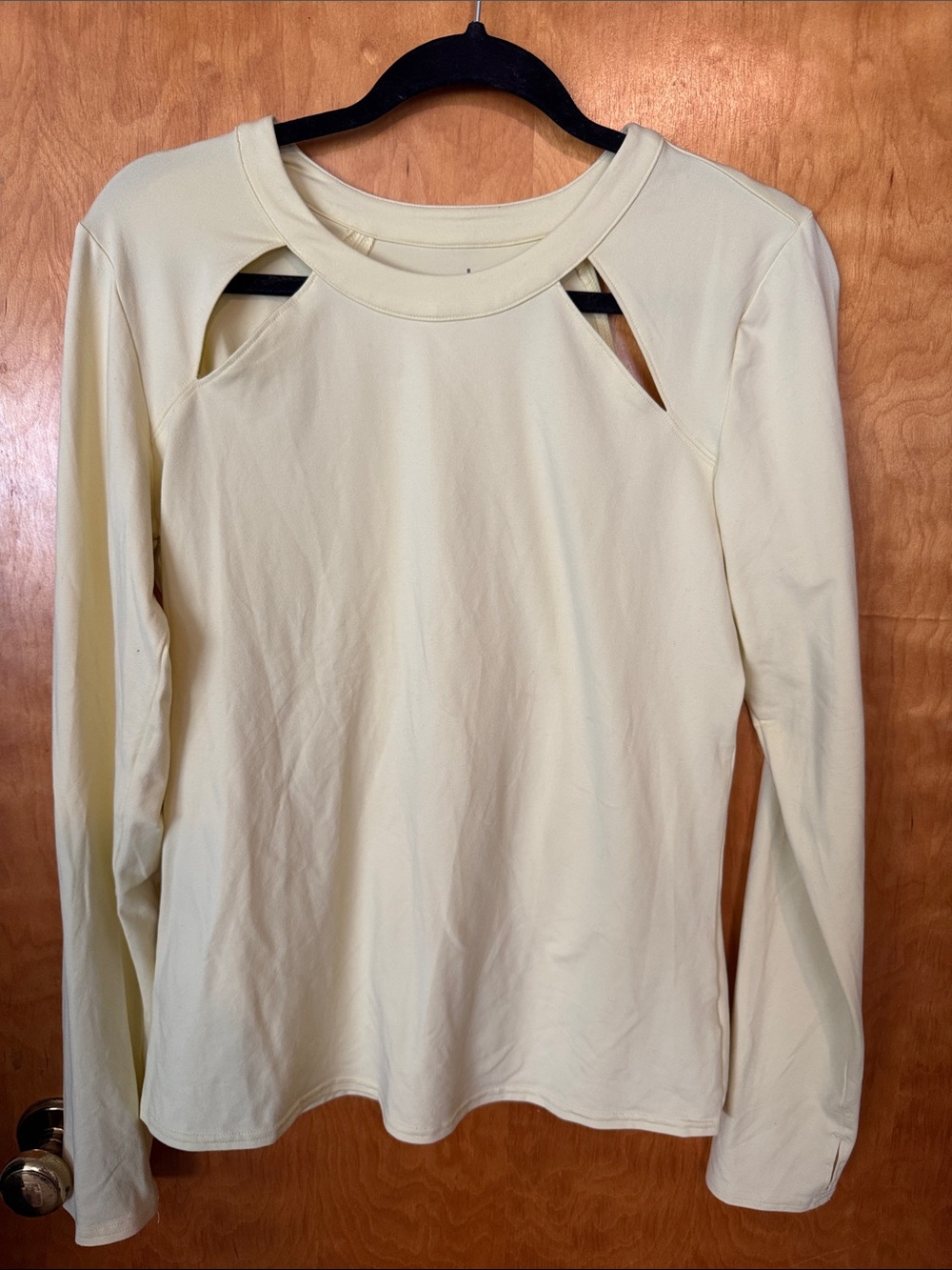 Vintage Alo yoga top - Picture 2 of 6